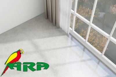 ARA samopołyskowa pasta do podłóg z naturalnym woskiem 480g