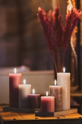 Bolsius Rustic Shimmer Kremowa świeca dekoracyjna 190/68 mm