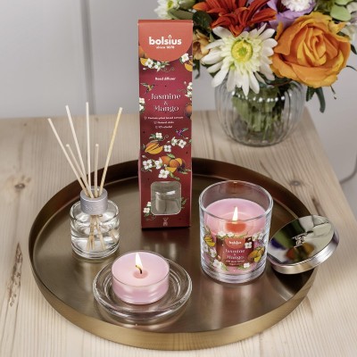 Bolsius Floral Fusion Jaśmin i Mango świeca zapachowa 80/72 w szkle z wieczkiem