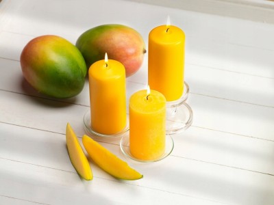 Bolsius Essentials Słoneczny Żółty świeca pieńkowa 80/58mm