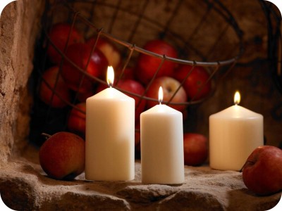 Bolsius Essentials Beżowy świeca pieńkowa 80/58mm